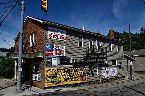 2nd image of 760 E 12th St