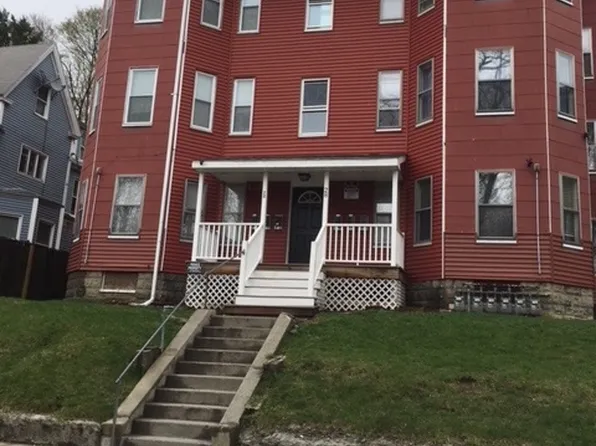 28 Paine St #2, Worcester, MA 01605