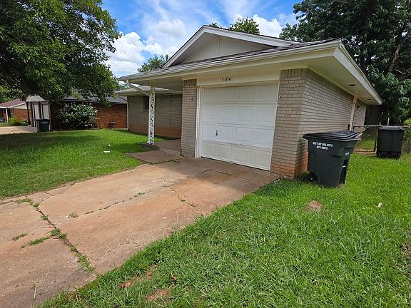 2nd image of 3104 Chetwood Dr