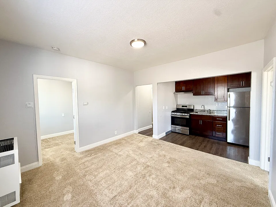19th Street Apartments