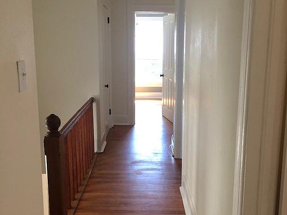 4th image of 2341 N Oakland Ave