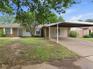 209 Blue Ridge Trl, Saginaw, TX 76179
