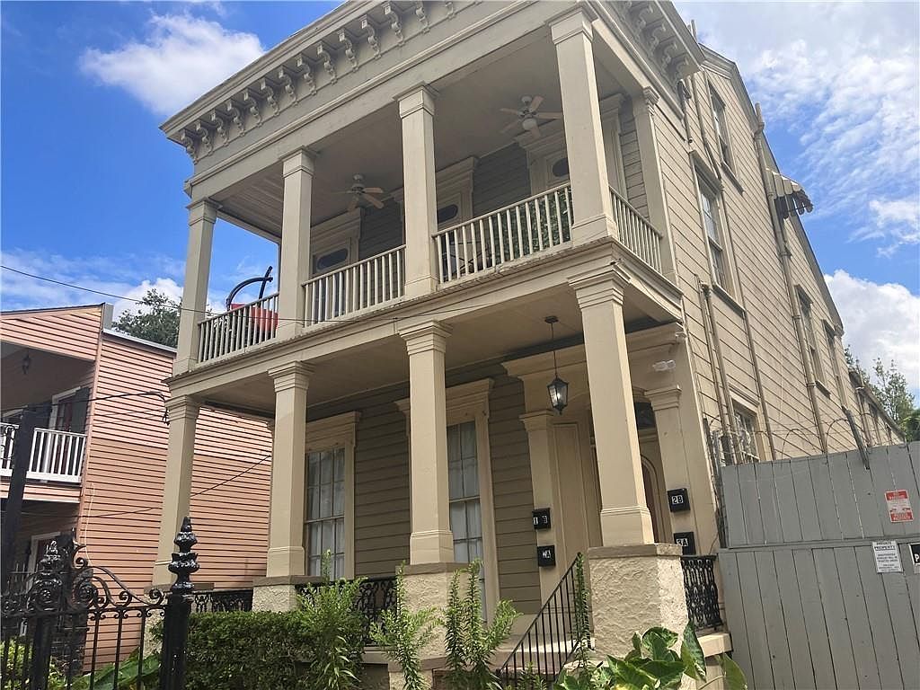 2120 Prytania St 3A, New Orleans,