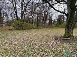 723 S McCord Rd, Holland, OH 43528