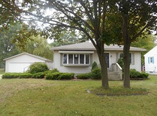 3901 Taylor St, Norton Shores, MI