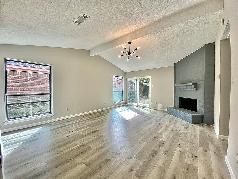 1st image of 4606 Meadowood Dr
