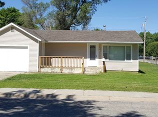 700 S Kansas St, Plainville, KS 67663