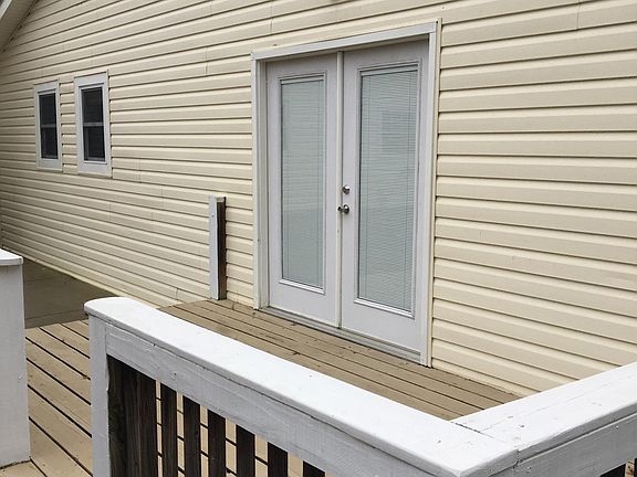 Back deck off master suite