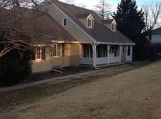 21422 Greenbrier Dr, Elkhorn, NE 68022