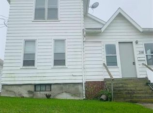 206 Courtland St, Fairport Harbor, OH 44077