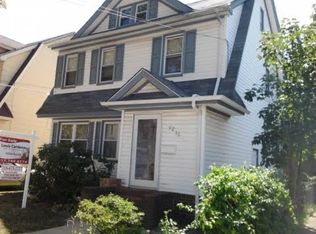 9216 241st St, Bellerose, NY 11426