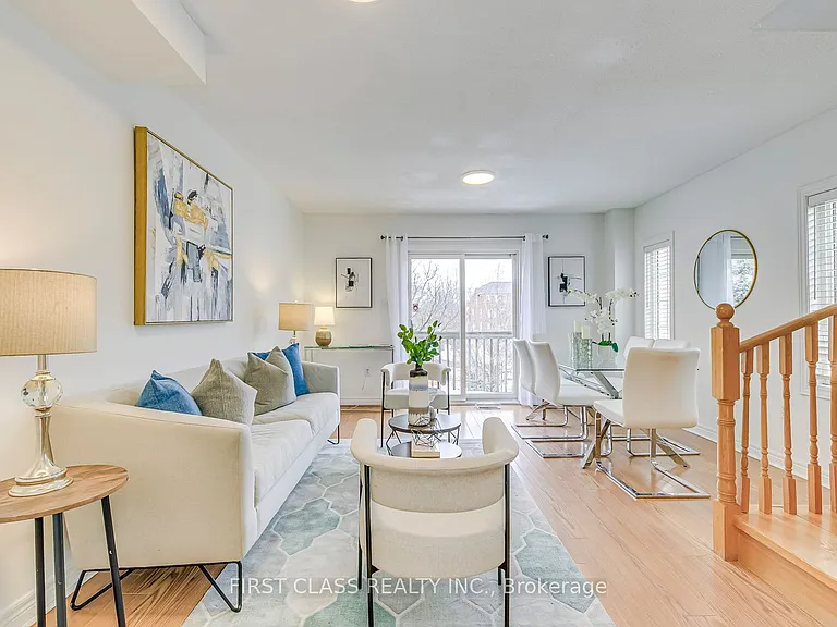 1128 Dundas St W #25 — Photo 13