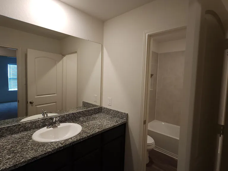3006 Citron Gdn — Photo 13
