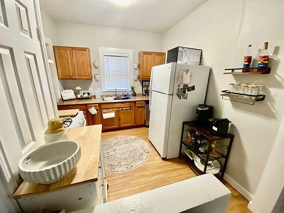5th image of 5816 Belmont Ave