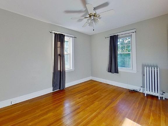 4th image of 113 Pine St #113