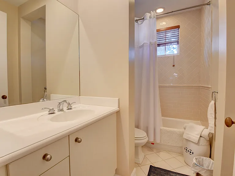 75 NE 5th Ave NE #U — Photo 27