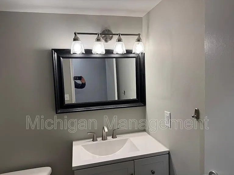 2150 Pauline Blvd #203 — Photo 36