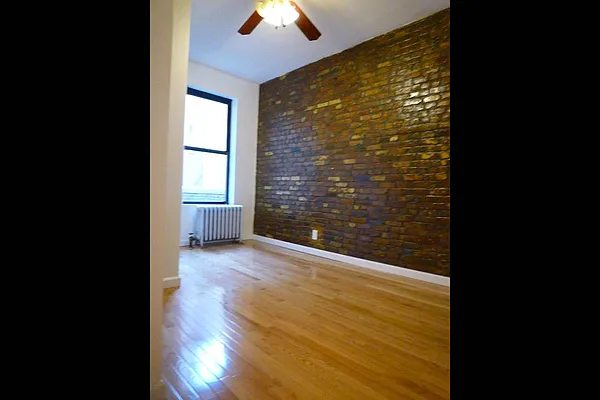 Rented by Authentic Realty | media 32