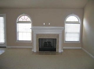 4th image of 4325 Saron Dr