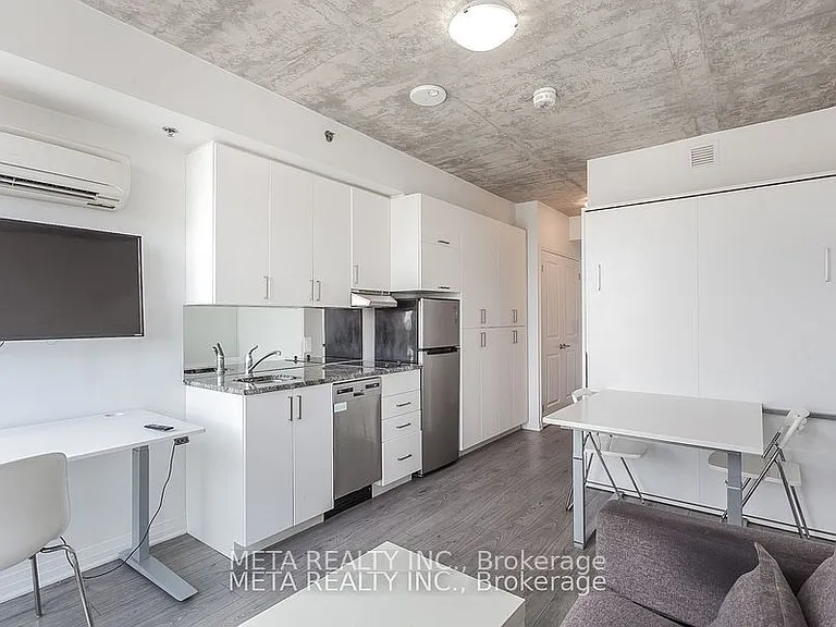 1900 Simcoe St N #530 — Photo 10