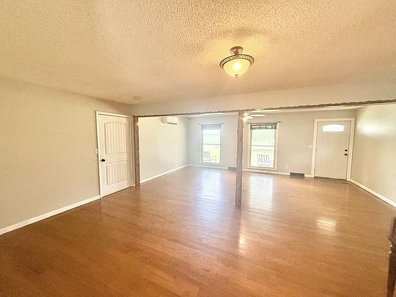 5th image of 122 McIntyre Rd
