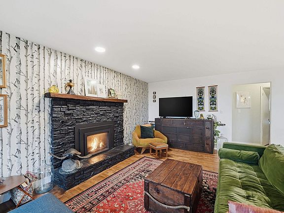 4th image of 7718 Alpine Pl