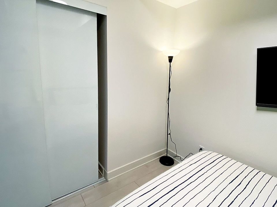 2nd image of 15 Mercer St #712