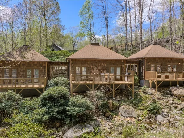 426 Cook Town Road, Bakersville, NC 28705