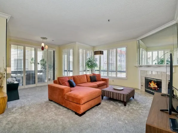 5865 Friars Rd APT 3202, San Diego, CA 92110