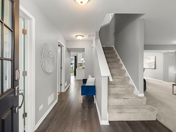 3rd image of 1371 E Braymore Cir