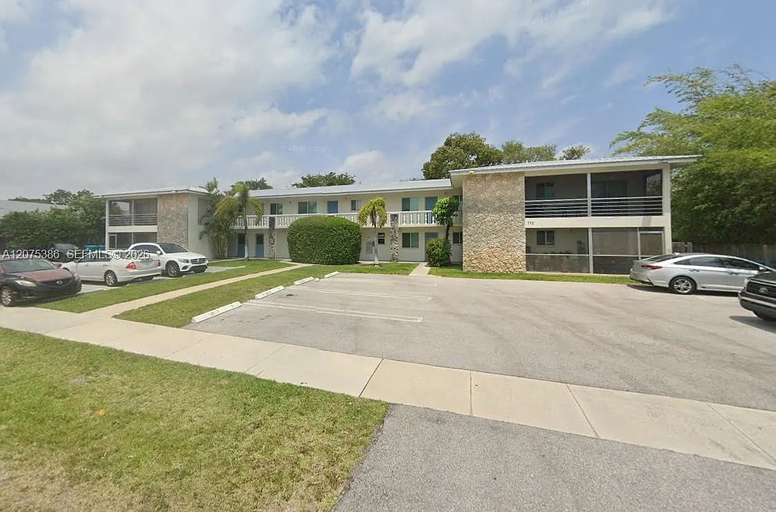 Beverly Boynton Condo — Photo 1