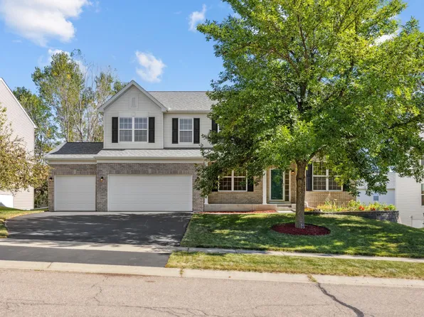 3129 Mulligan Ln, Chaska, MN 55318