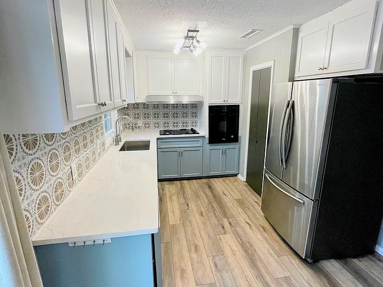 1278 Fort Dr — Photo 11