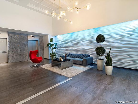 2nd image of 10 Aragon Ave Suite 913