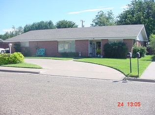 102 Elm St, Hereford, TX 79045