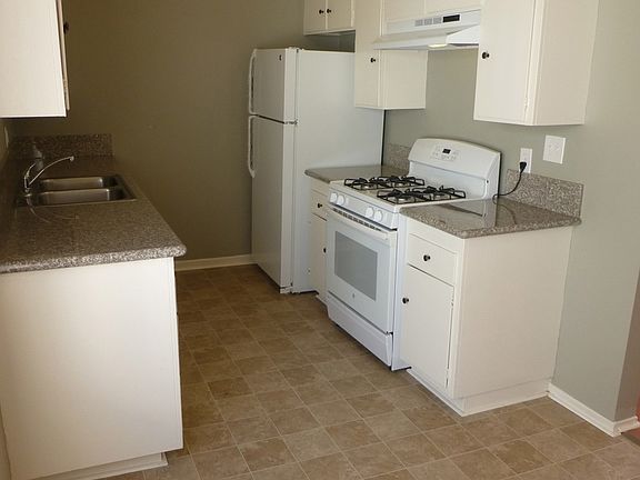 4th image of 6407 10th Ave APT 10