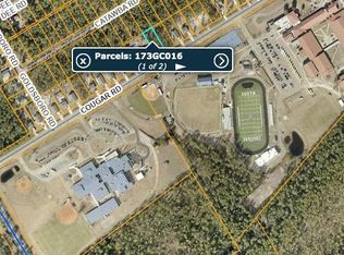 211 Cougar Rd, Southport, NC 28461