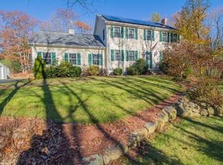 1 Thornton St, Mendon, MA 01756