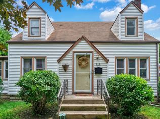 215 S Main St, Wilmington, IL
