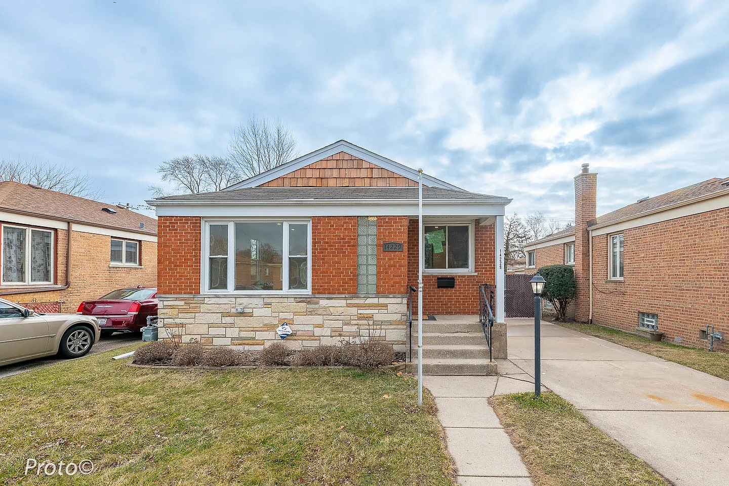 14229 University Ave photo 1