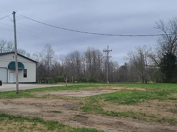 4th image of 12437 Sparta Pike