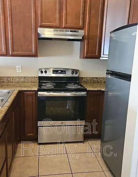4020 Baudin St — Photo 3