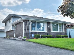 7725 S 78th Ct, Bridgeview, IL 60455