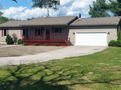 1040 N Nine Mile Rd, Sanford, MI, 48657