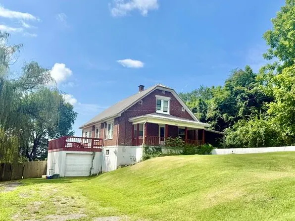 102 Harvey Ave, Somerset, KY 42501