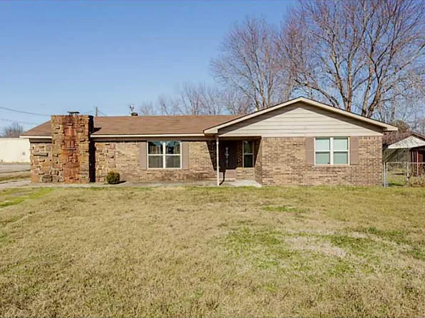 105 Faye Ave, Pocola, OK 74902