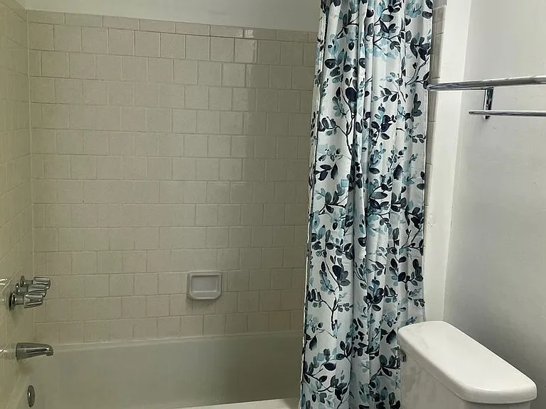 1104 Creekside Ct — Photo 14