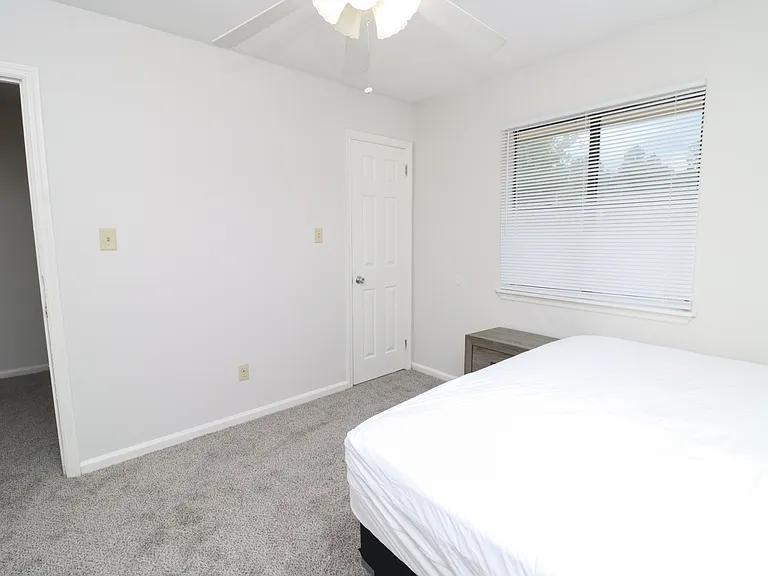 2124 Continental Ave — Photo 14