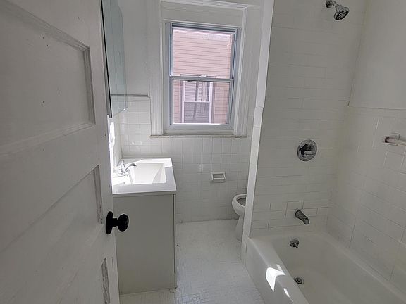 2nd image of 917 S 17th St #1