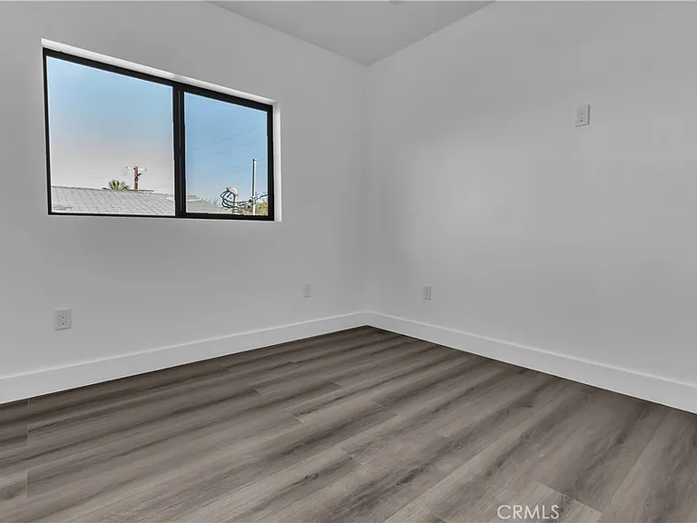 1571 Ricardo — Photo 7